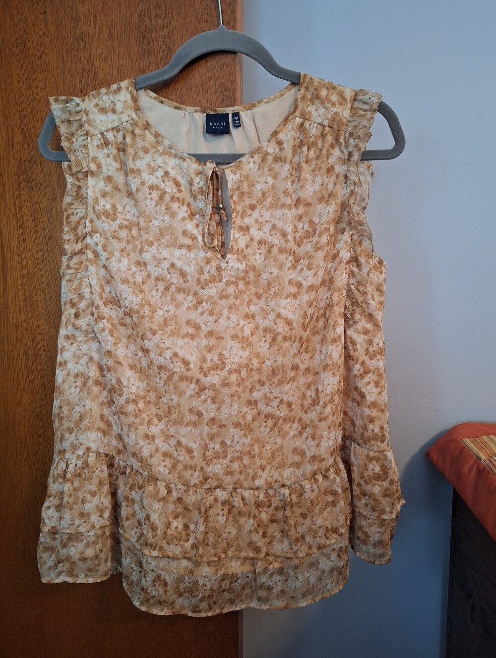 Karri Blue Light Brown Floral Ruffle Sleeve Lined Women’s Blouse Size Med